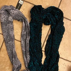 2 fashion scarves animal print